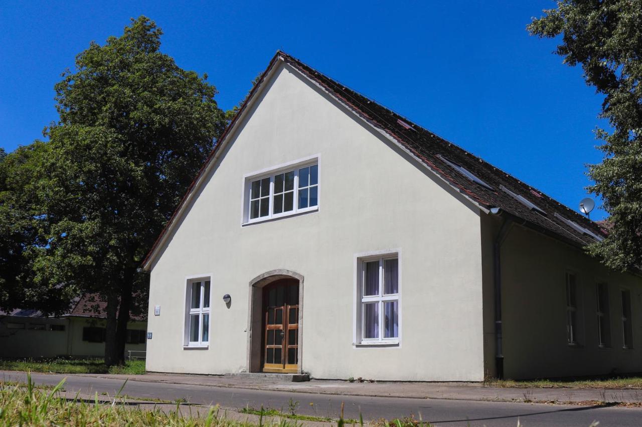 Fmm Hostel Memmingerberg Eksteriør bilde