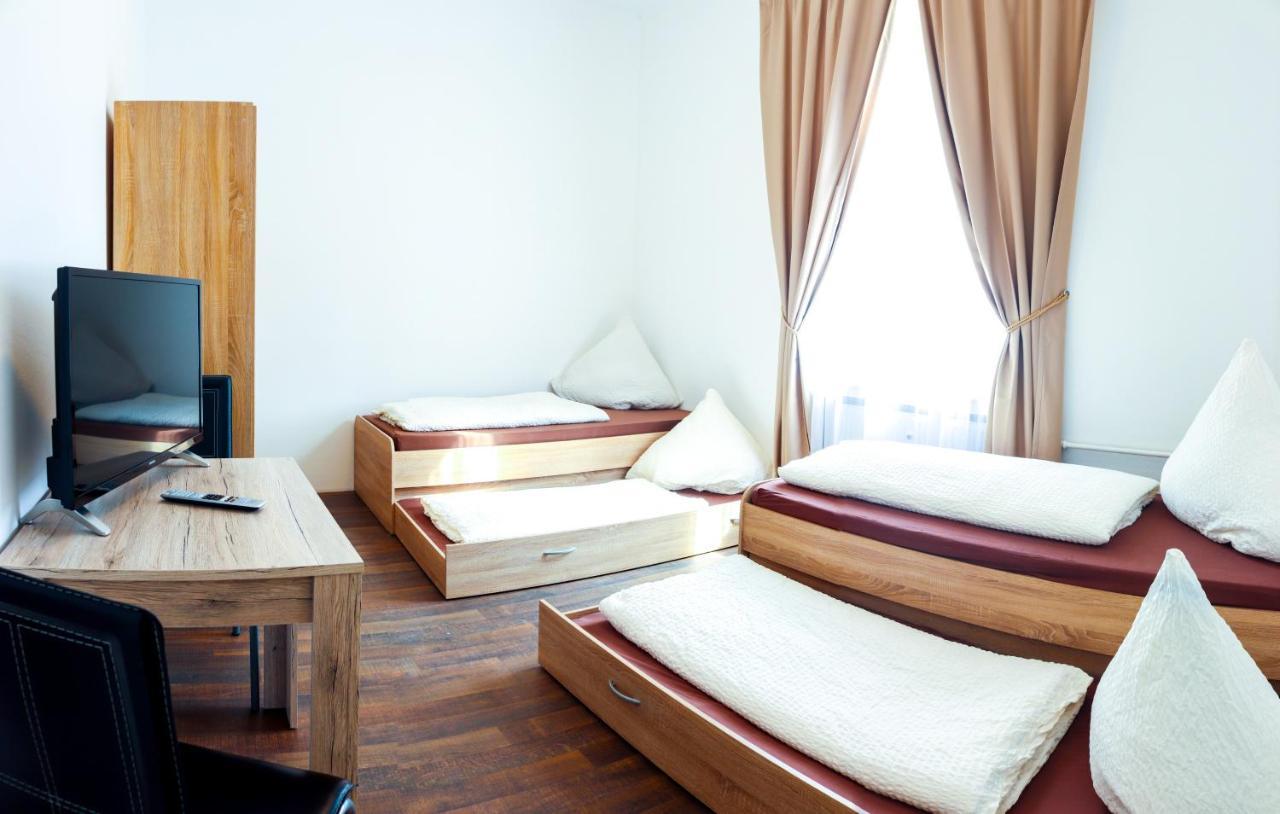Fmm Hostel Memmingerberg Eksteriør bilde