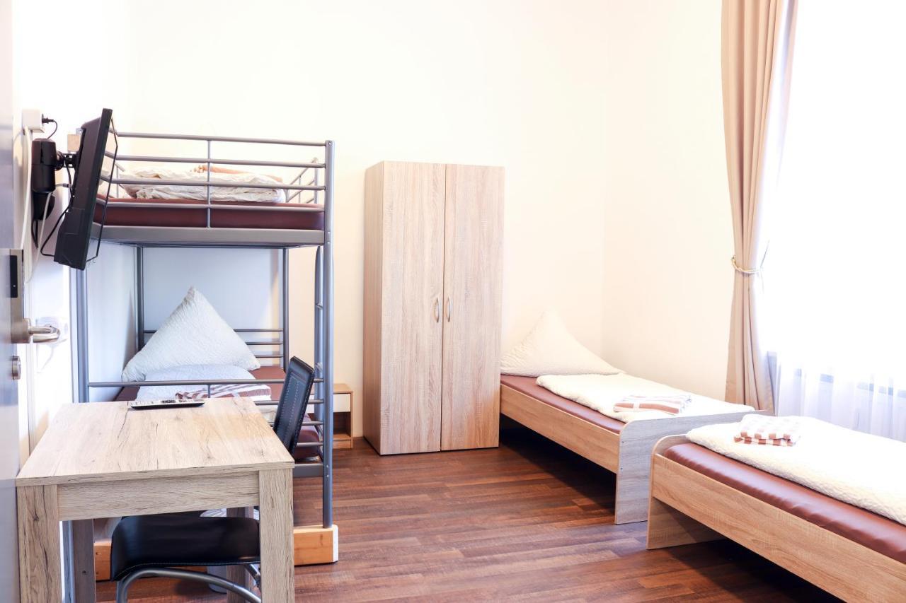 Fmm Hostel Memmingerberg Eksteriør bilde